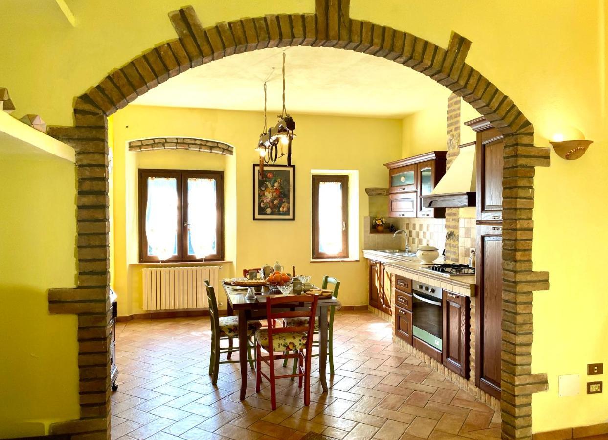 Agriturismo L'Antica Quercia Pomarance Exterior photo